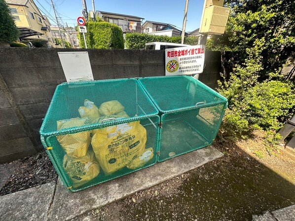 ポルシェ玉川学園の物件外観写真